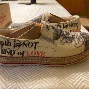 Goby skull shoes